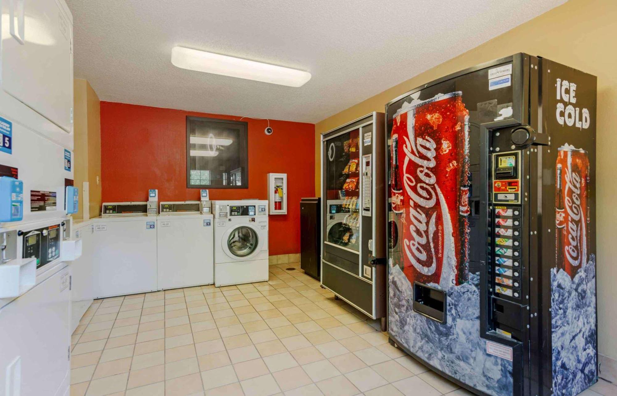 Extended Stay America Select Suites - Atlanta - Cumberland Mall Smyrna Kültér fotó